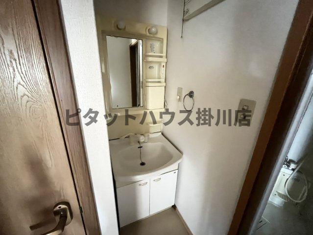 拡大写真:袋井市諸井 2階203の独立洗面台