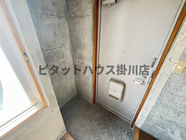 拡大写真:松尾ヴィラ 2階201の玄関