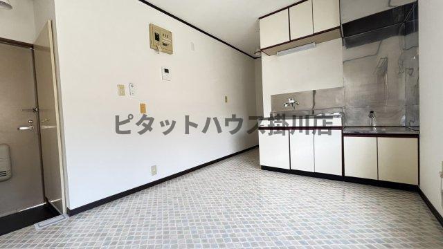 拡大写真:掛川市十九首 1階102の居間