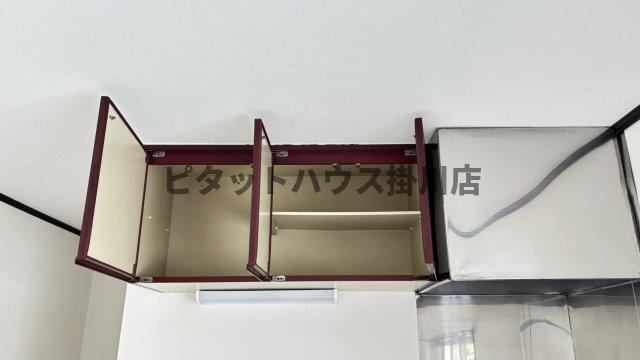 拡大写真:掛川市十九首 1階102の収納