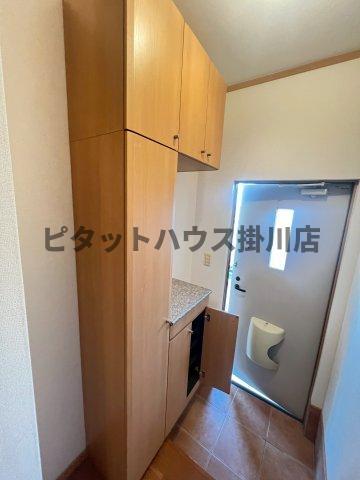 拡大写真:袋井市浅名 2階203の玄関