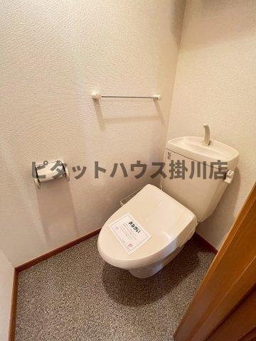拡大写真:袋井市浅名 2階203のトイレ