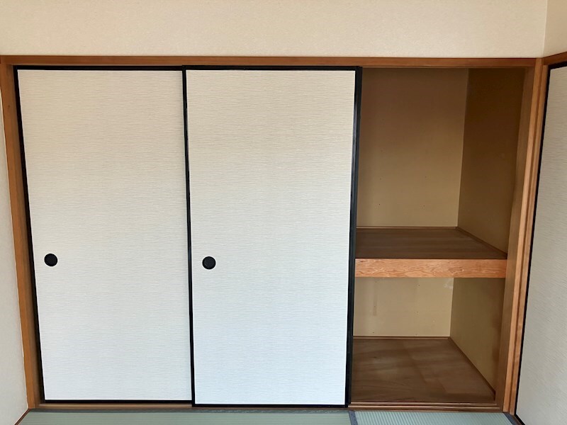 拡大写真:袋井市旭町1丁目 2階202の収納