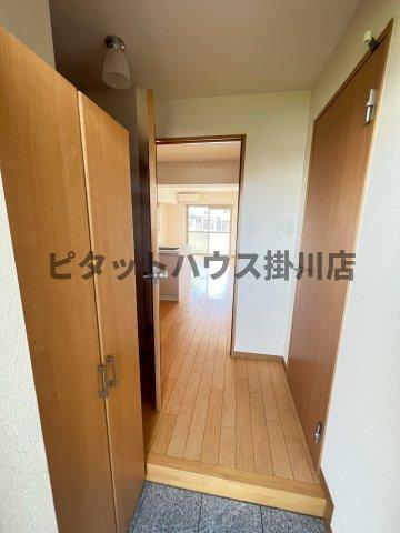 拡大写真:磐田市上大之郷 1階101の玄関
