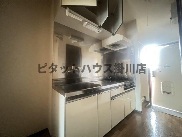 拡大写真:掛川市家代の里3丁目 3階132のキッチン