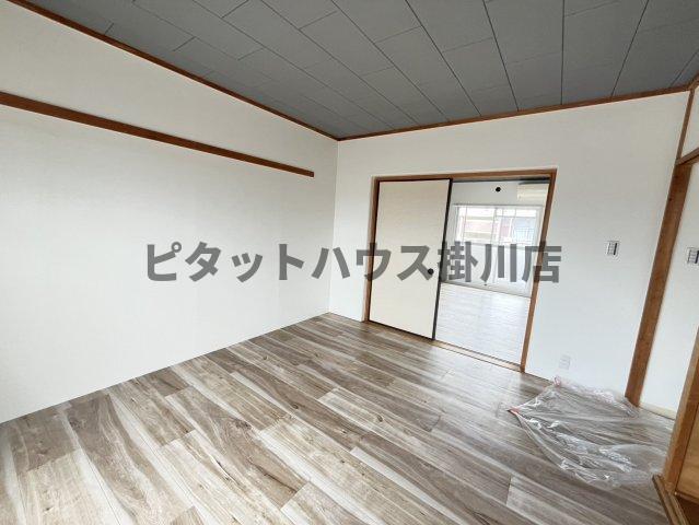 拡大写真:袋井市田町2丁目 3階301の洋室