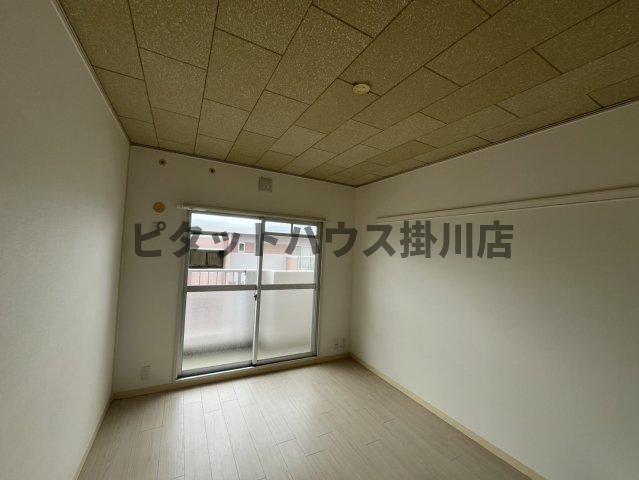 拡大写真:袋井市田町2丁目 3階301の洋室