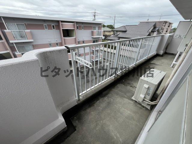 拡大写真:袋井市田町2丁目 3階301のバルコニー