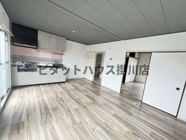拡大写真:袋井市田町2丁目 3階301の居間
