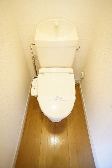 拡大写真:袋井市神長 2階202のトイレ