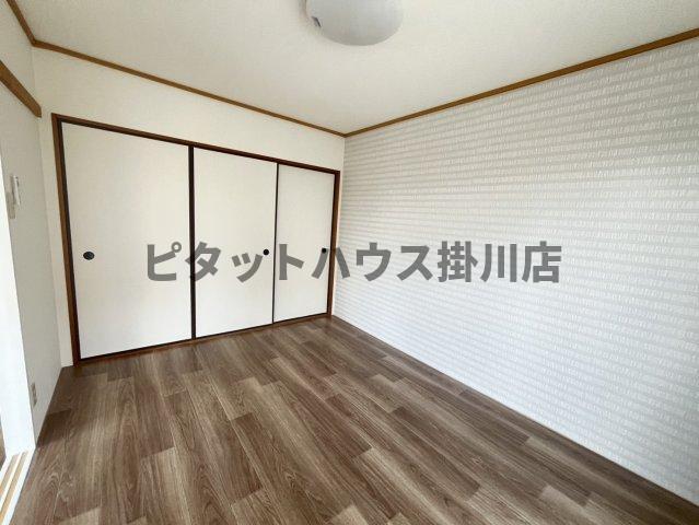 拡大写真:袋井市鷲巣 1階102の洋室
