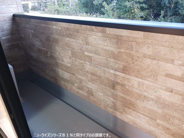拡大写真:袋井市高尾 2階203のバルコニー