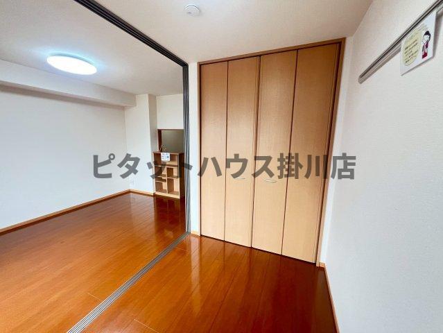 拡大写真:磐田市中泉 1階102の洋室