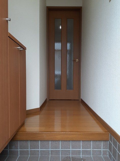拡大写真:袋井市浅名 1階102の玄関