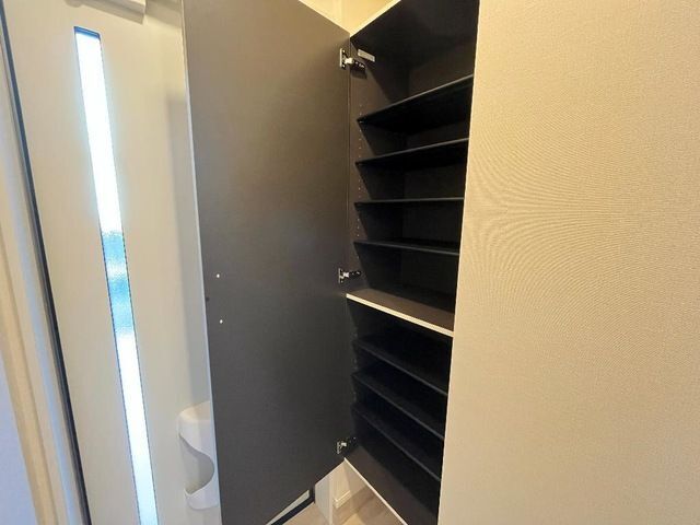 拡大写真:磐田市安久路2丁目 2階206の収納