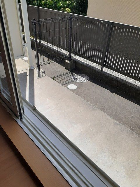拡大写真:袋井市高尾 1階102のバルコニー