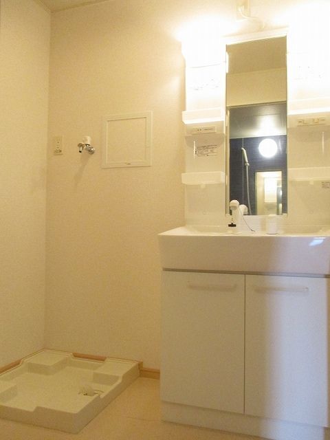 拡大写真:袋井市浅羽 2階202の洗面所