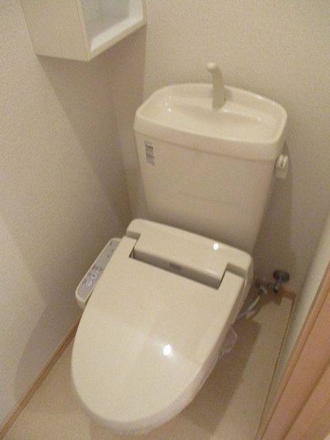拡大写真:袋井市浅羽 2階202のトイレ