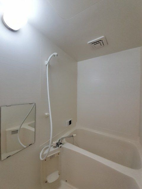 拡大写真:袋井市愛野東1丁目 2階205の風呂