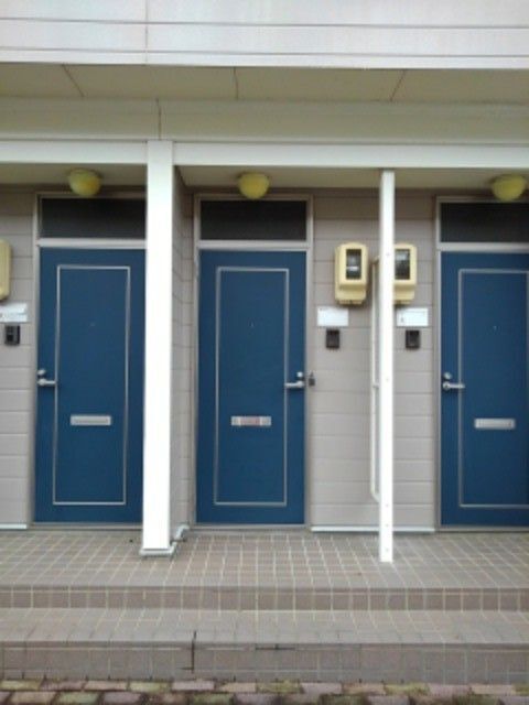 拡大写真:袋井市浅名 2階202の玄関
