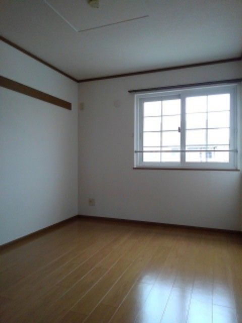 拡大写真:袋井市浅名 2階202の洋室
