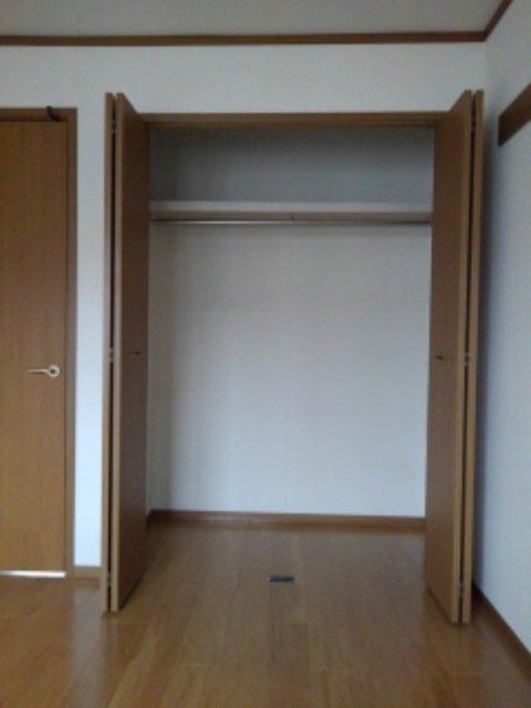 拡大写真:袋井市浅名 2階202の収納