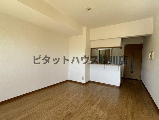 拡大写真:掛川市長谷2丁目 3階303の居間