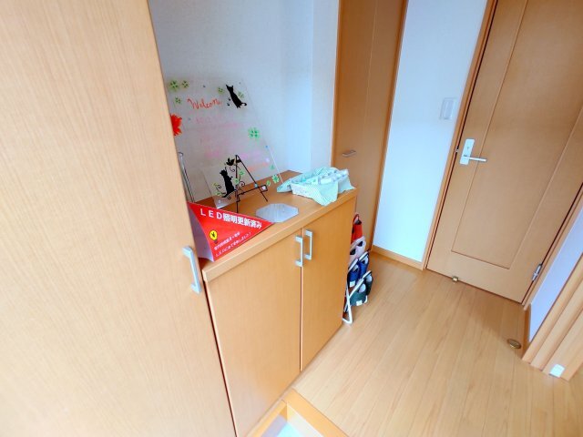 拡大写真:袋井市春岡 1階103の玄関