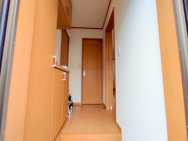 拡大写真:袋井市春岡 1階103の玄関
