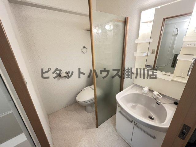 拡大写真:磐田市中泉 2階202のエントランス