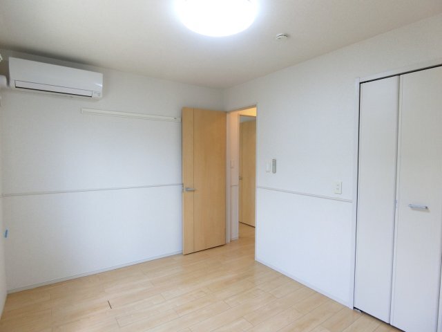拡大写真:袋井市愛野南1丁目 1階102のバルコニー