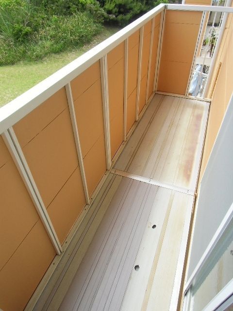 拡大写真:袋井市久能 2階202のバルコニー