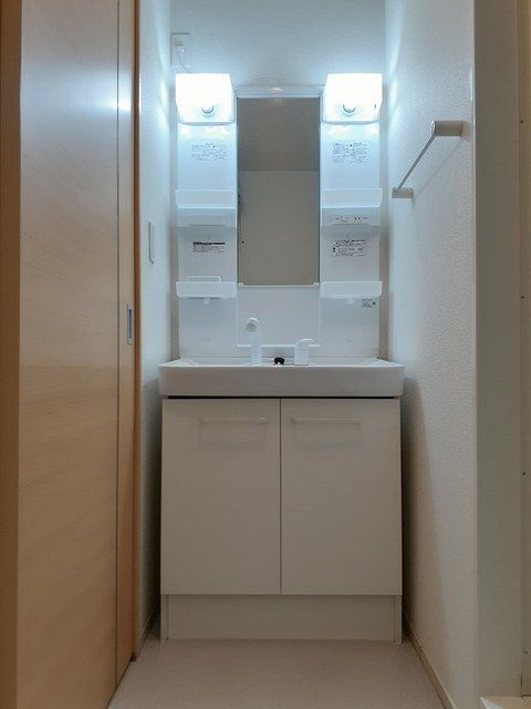 拡大写真:掛川市薗ケ谷 1階102の洗面所