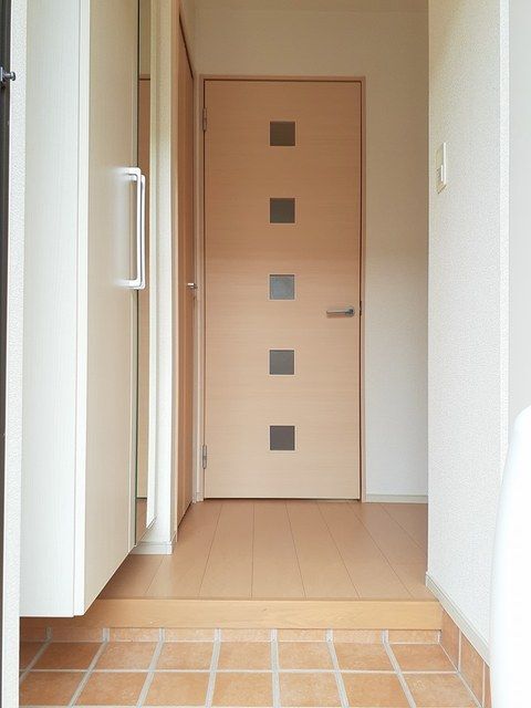 拡大写真:掛川市薗ケ谷 1階102の玄関