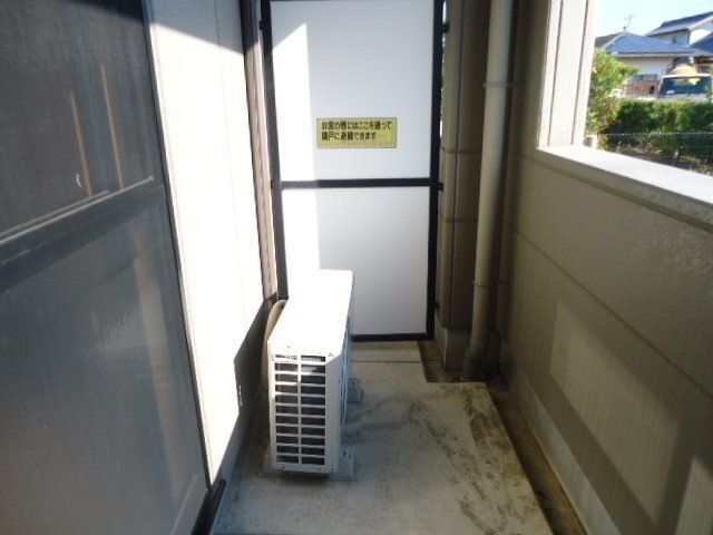 拡大写真:袋井市上山梨2丁目 1階102のバルコニー