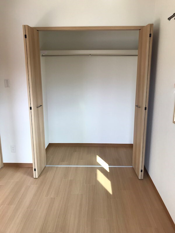 拡大写真:磐田市上万能 2階201の収納
