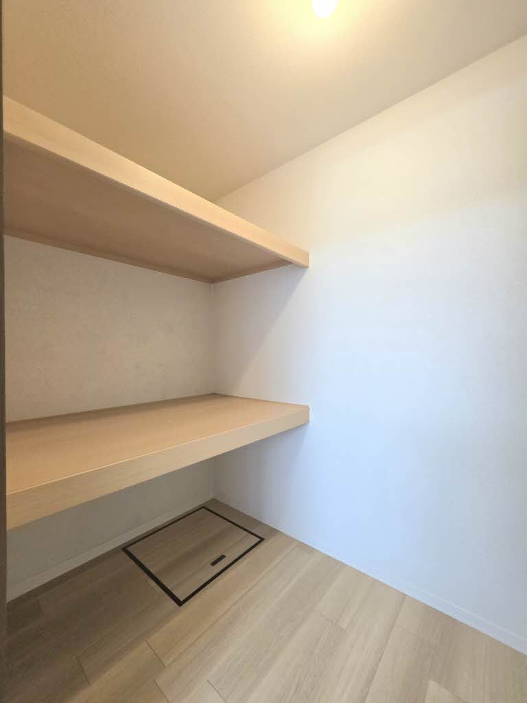 拡大写真:袋井市鷲巣 1階B102の収納