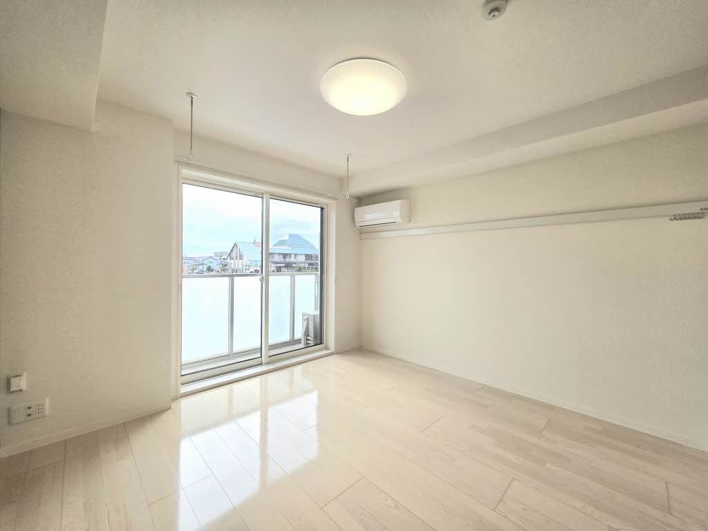 拡大写真:磐田市二之宮 3階303の洋室