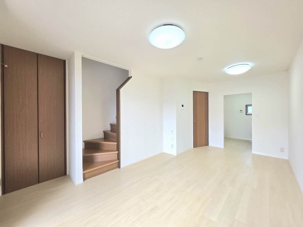 拡大写真:磐田市富士見町2丁目 2階102の居間