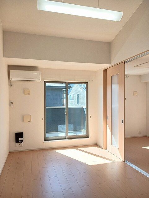 拡大写真:磐田市見付 2階202の居間