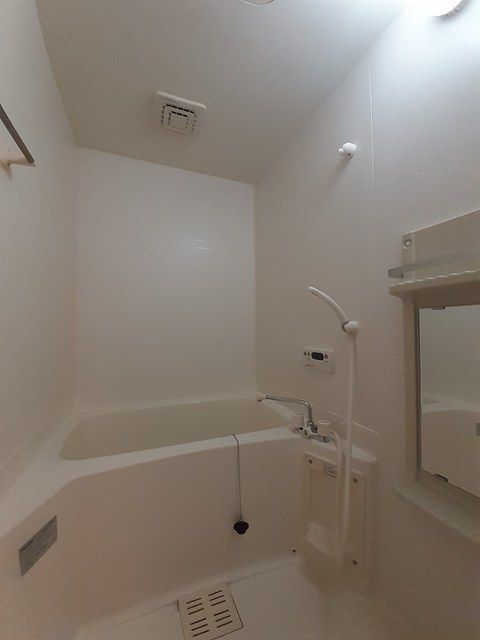 拡大写真:袋井市久能 1階102の風呂