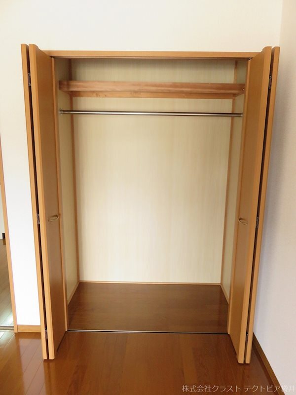 拡大写真:袋井市愛野東1丁目 3階303の収納