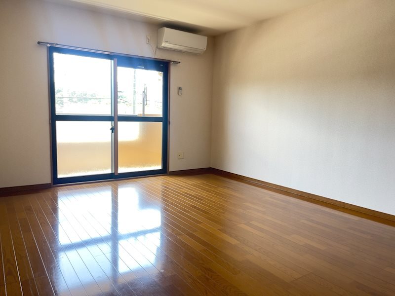 拡大写真:袋井市愛野東1丁目 2階205の洋室