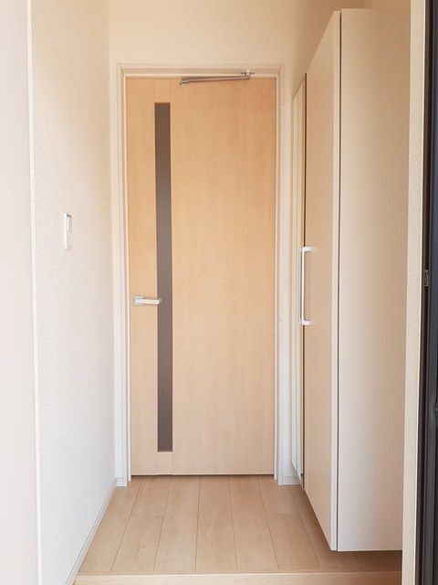 拡大写真:袋井市山科 1階101の玄関