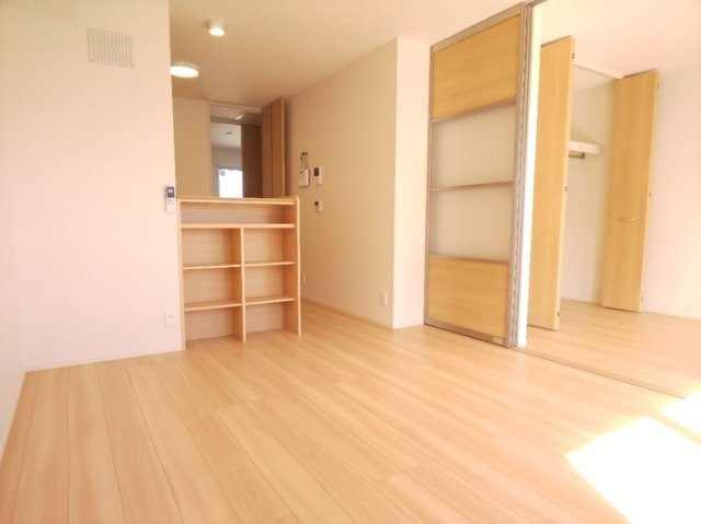 拡大写真:袋井市堀越 2階202の居間