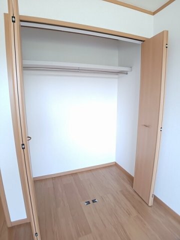 拡大写真:ブリーズ スクエア A 2階203の収納