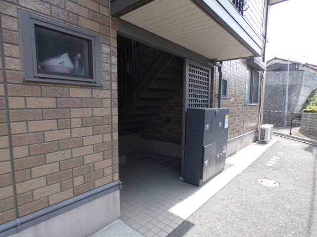 拡大写真：清水崎ハウス　A棟 2階201のエントランス