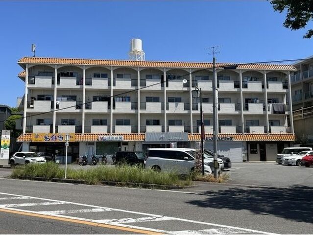 エスポア三好の外観
