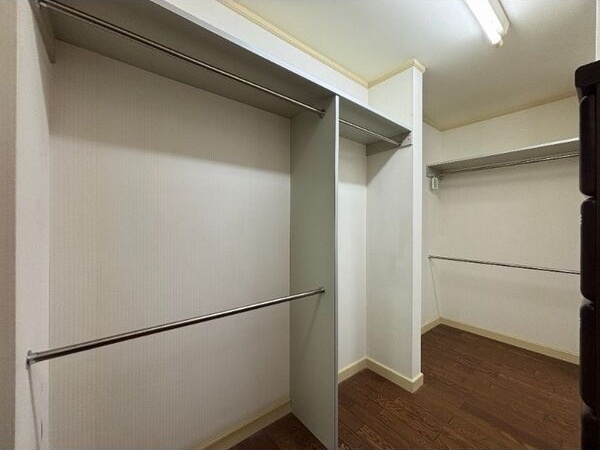 拡大写真:梅坪町戸建住宅 1の収納
