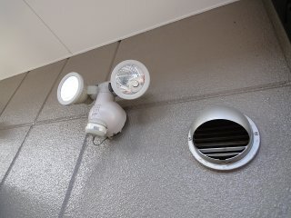 拡大写真:ルミエール大坪 2階202のベランダ照明(イメージ)